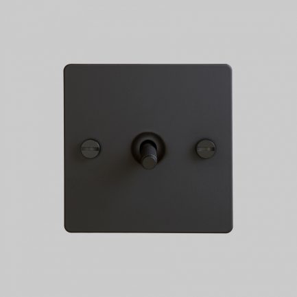 Buster + Punch Orginal Lichtschalter 1G schwarz / schwarz oder mit Edelstahl oder Messing Kipphebel