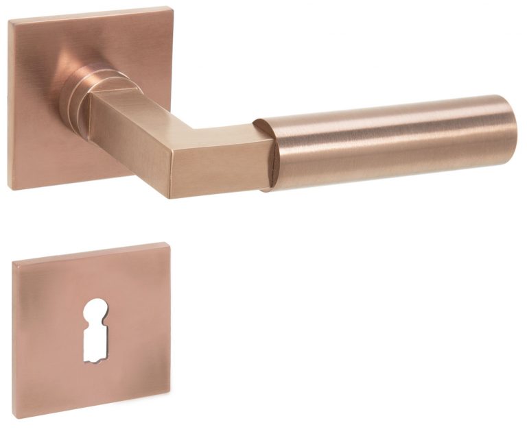 Saam & Batz Bauhaus Garnitur GRO 20-44F mit flachen Rosetten in messingfarben matt MM oder bronzefarben matt BM PVD beschichtet