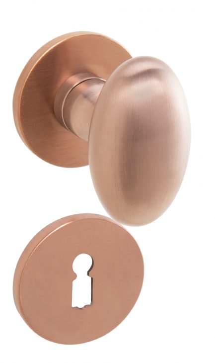 Saam & Batz Ei-Knopf Garnitur KN 03-07F mit flachen Rosetten